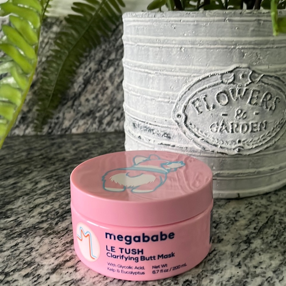 Megababe Le Tush Clarifying Butt Mask